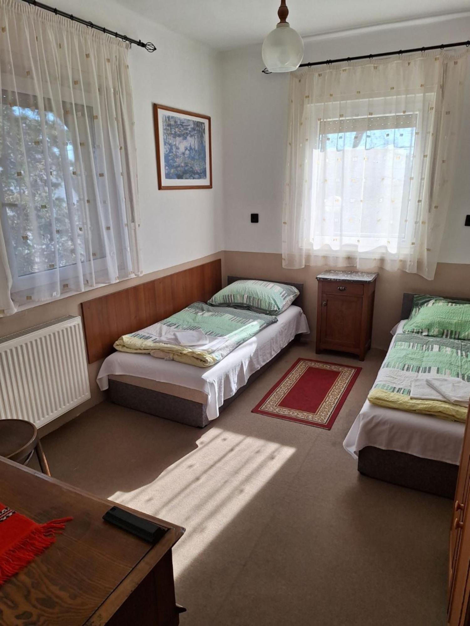 Bed and Breakfast Fenyo Panzio Mezőkövesd Exteriér fotografie