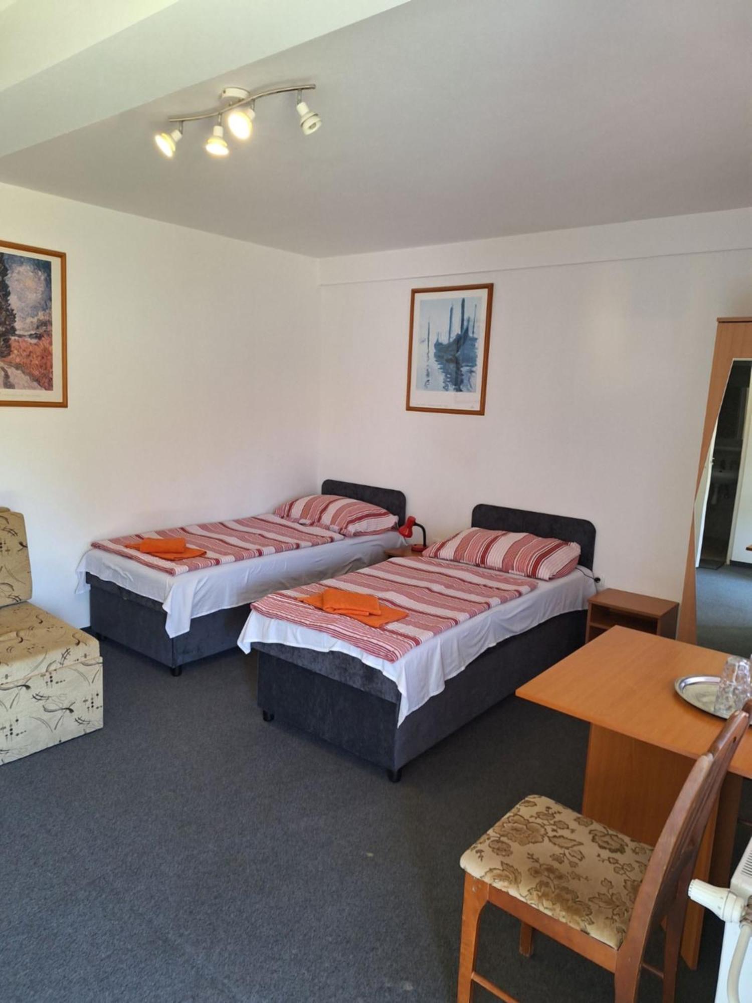 Bed and Breakfast Fenyo Panzio Mezőkövesd Exteriér fotografie